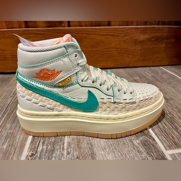 Jordan Shoes - Women’s Air Jordan 1 Elevate High SP